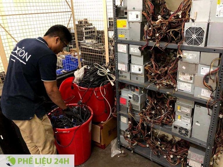 Thu Mua Phế Liệu Máy Móc
